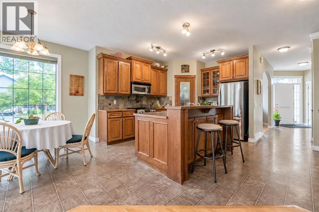 14 Cimarron Park Cove, Okotoks — photo 6