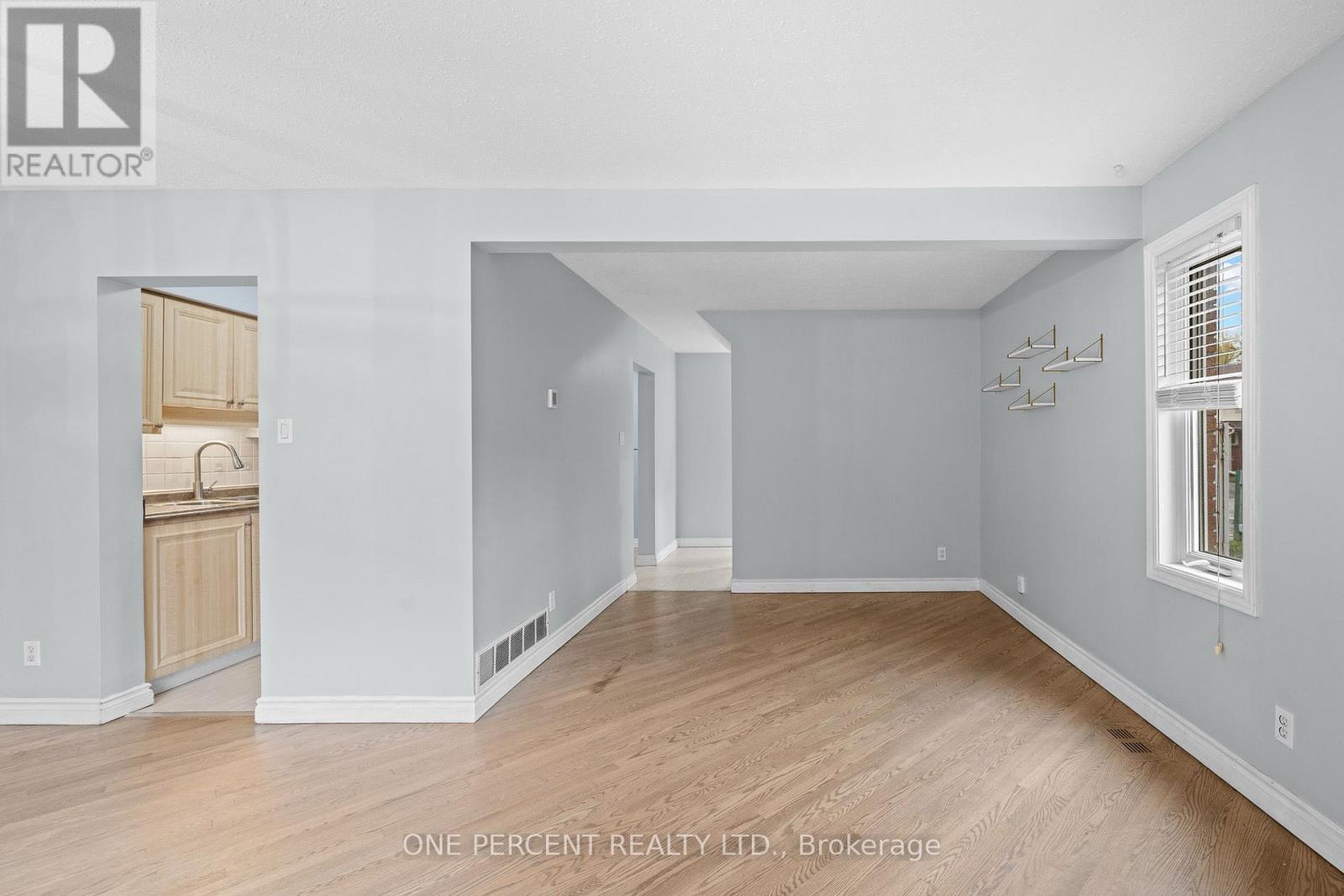 1599 Cheevers Crescent — photo 15