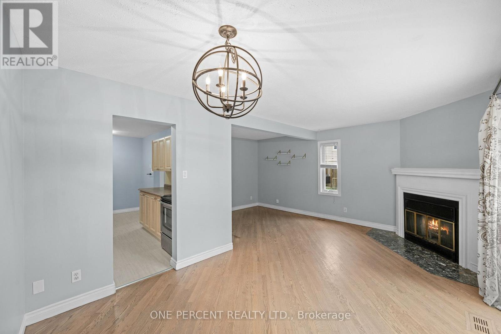 1599 CHEEVERS CRESCENT - 16