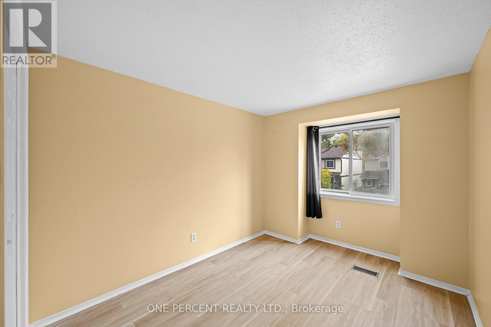 1599 CHEEVERS CRESCENT - 25