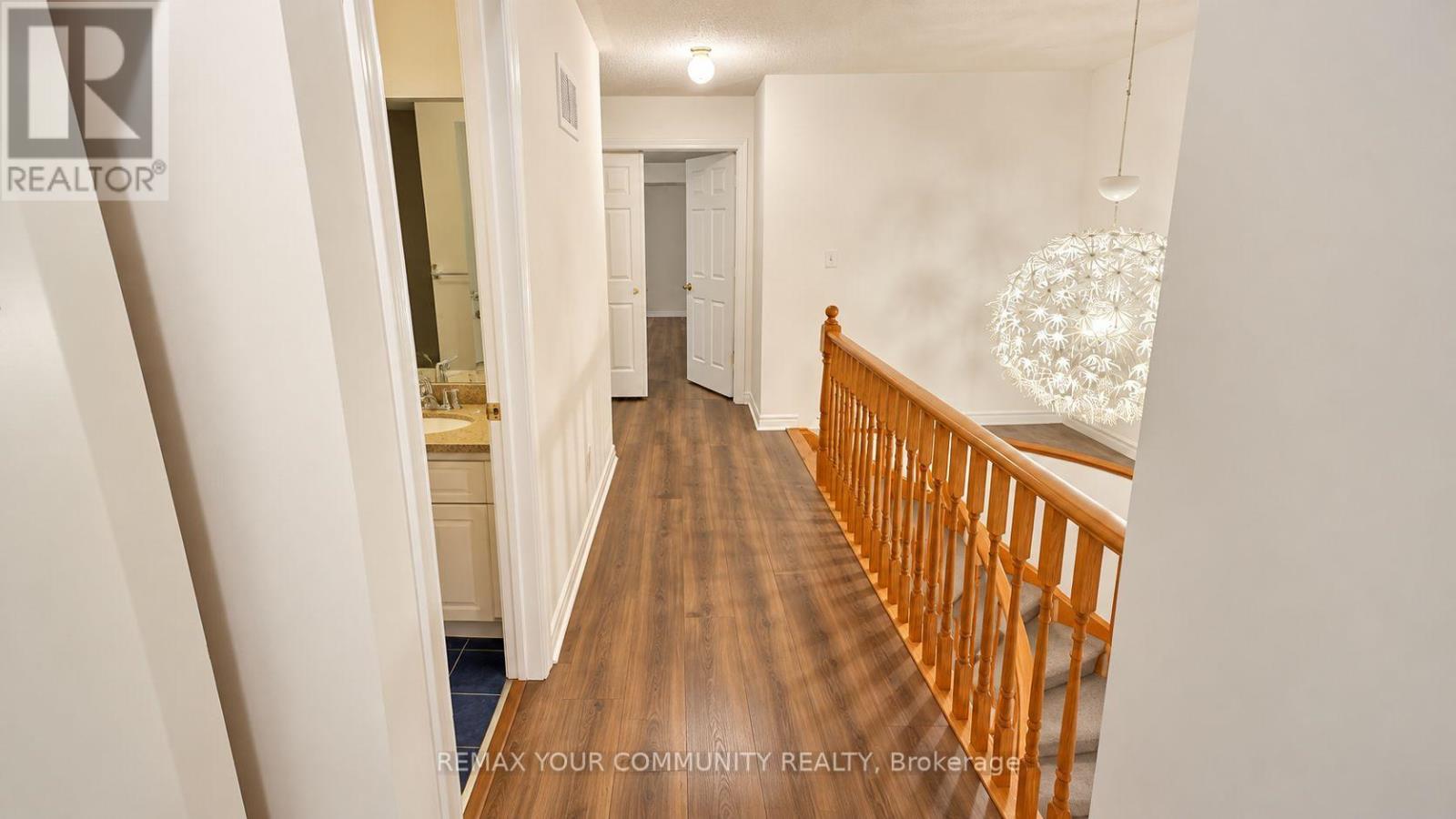 8 Edgemont Court — photo 10