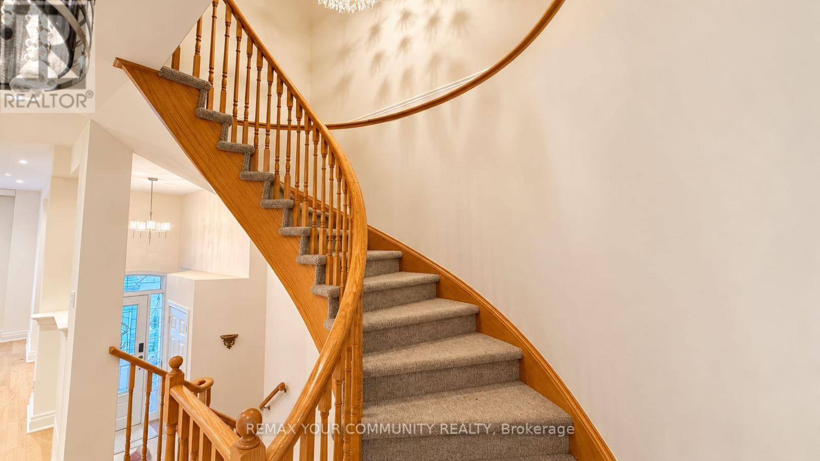 8 Edgemont Court — photo 12
