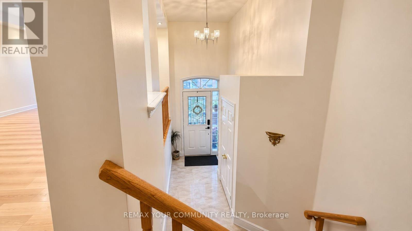 8 Edgemont Court — photo 13