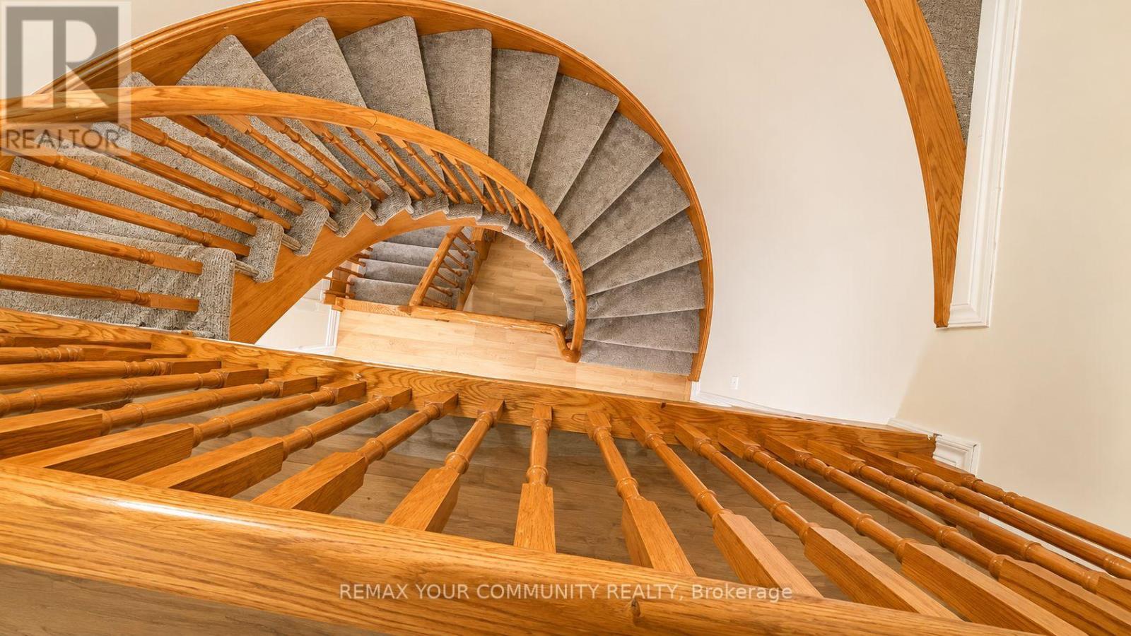 8 Edgemont Court — photo 16