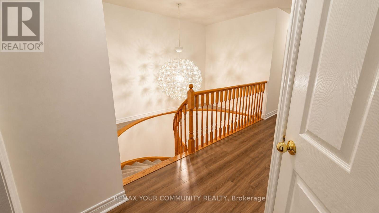 8 Edgemont Court — photo 17