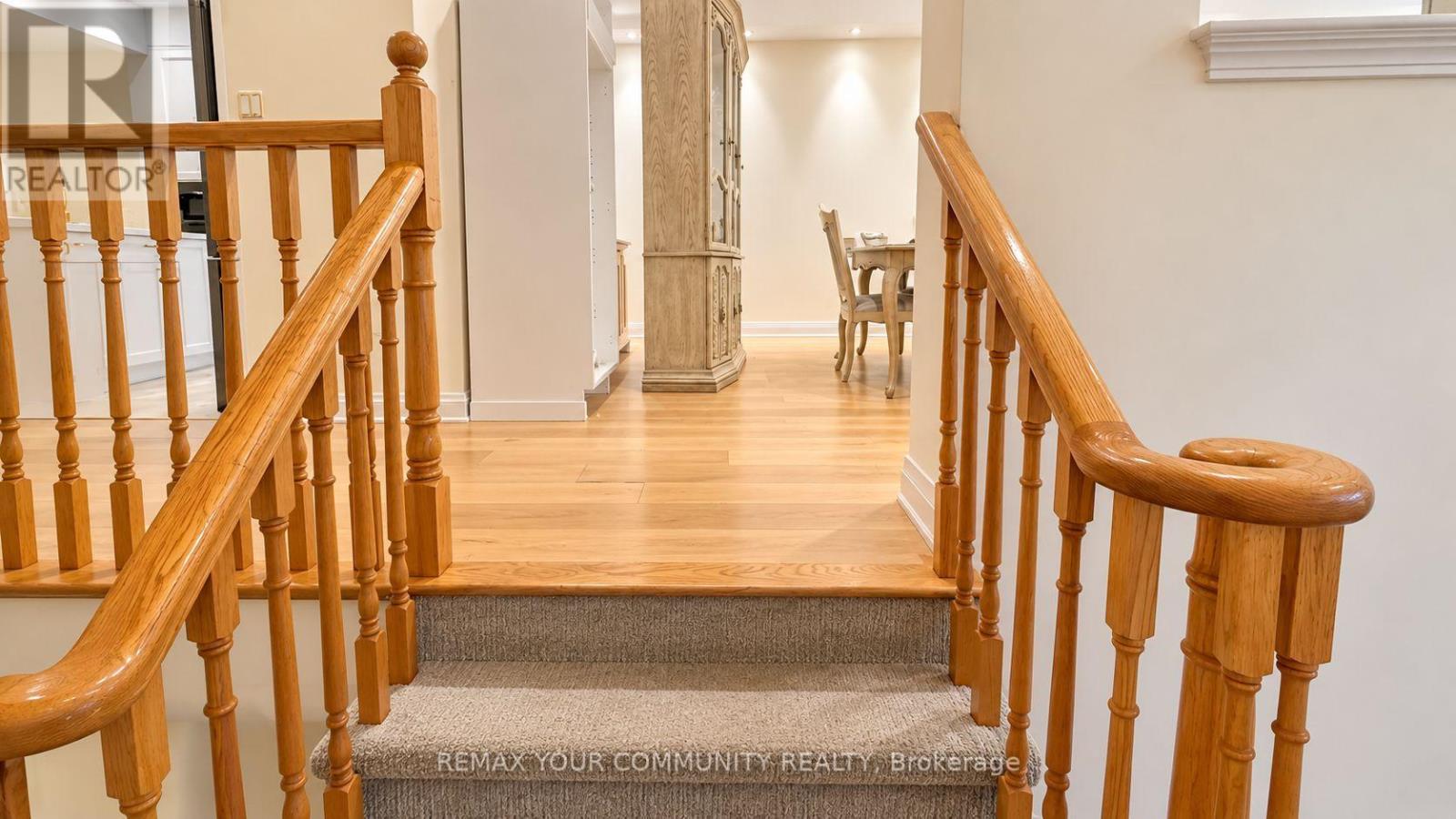 8 Edgemont Court — photo 18