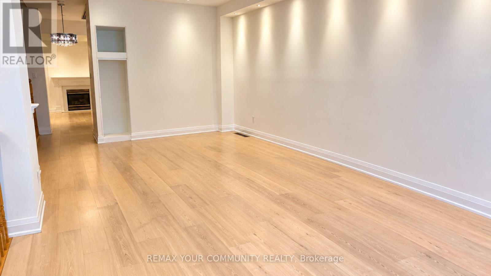 8 Edgemont Court — photo 3
