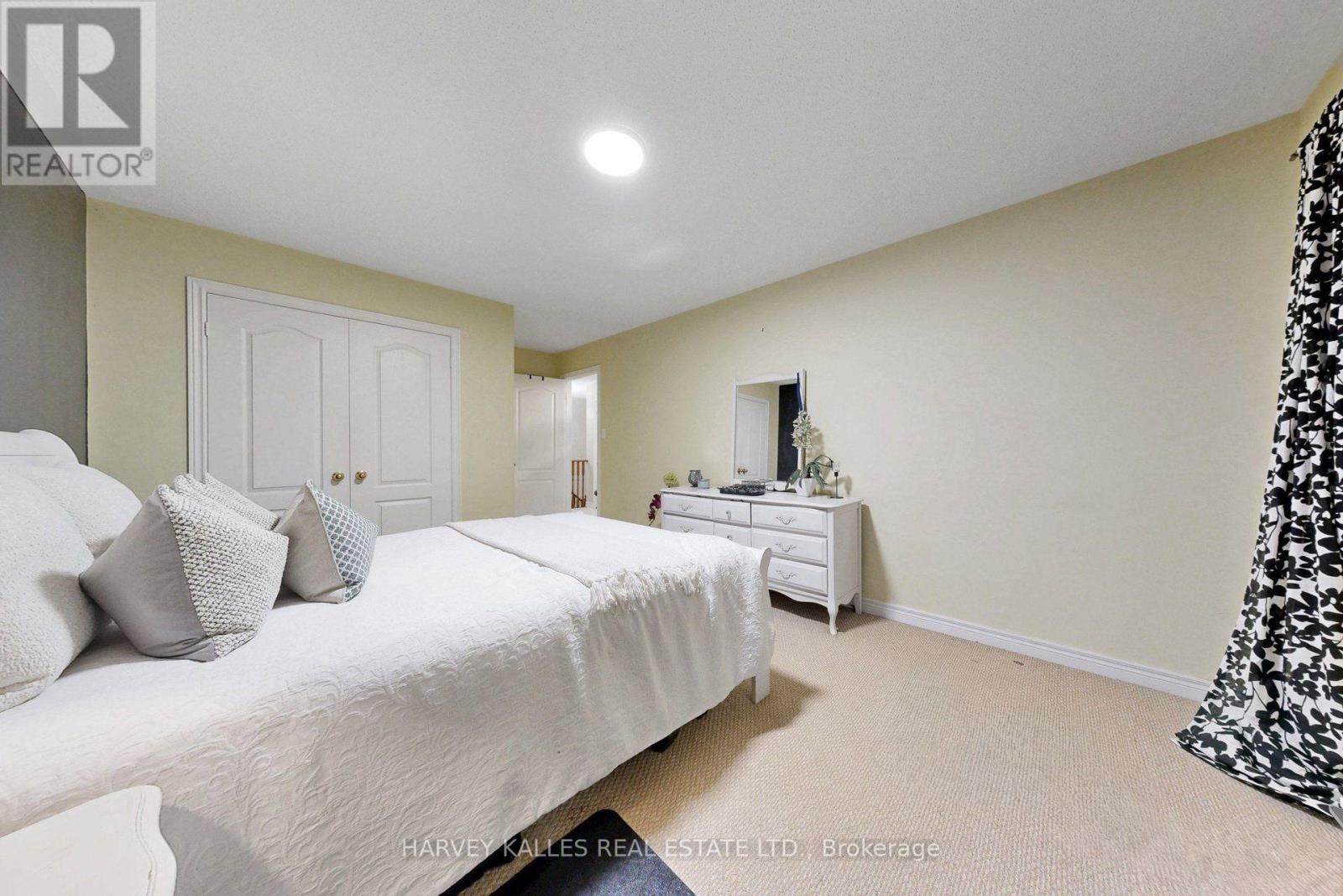 314 DOWSON LOOP - 29