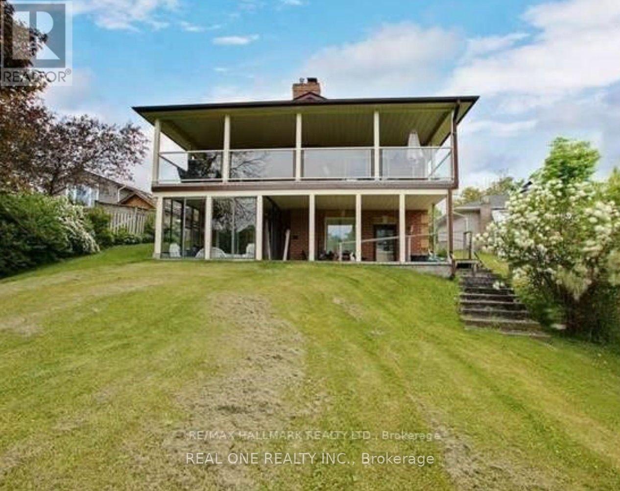 84 Riverglen Drive — photo 8