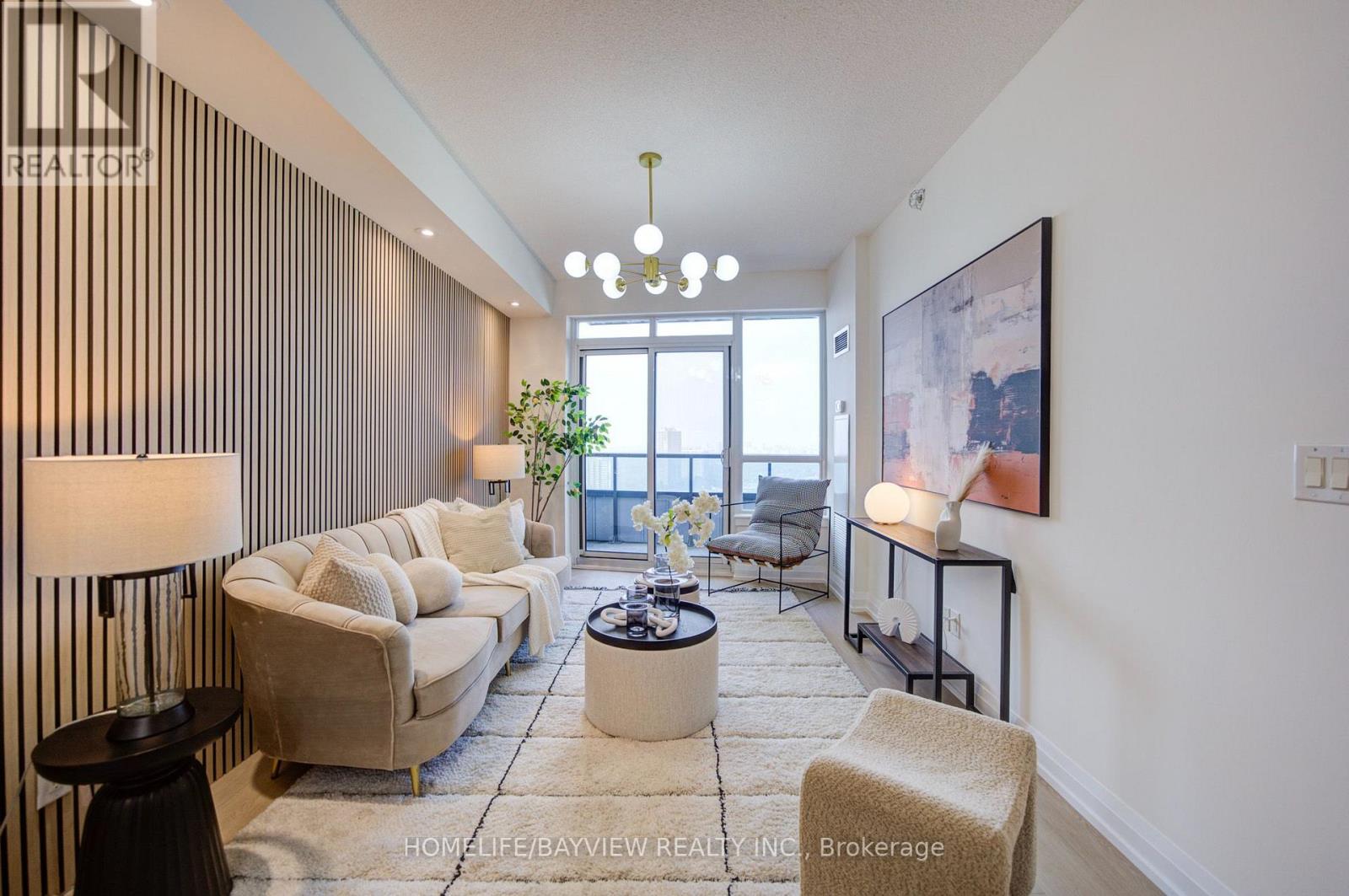 7171 Yonge Street — photo 14