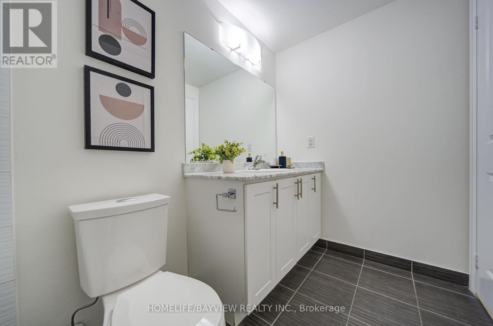 7171 Yonge Street — photo 20