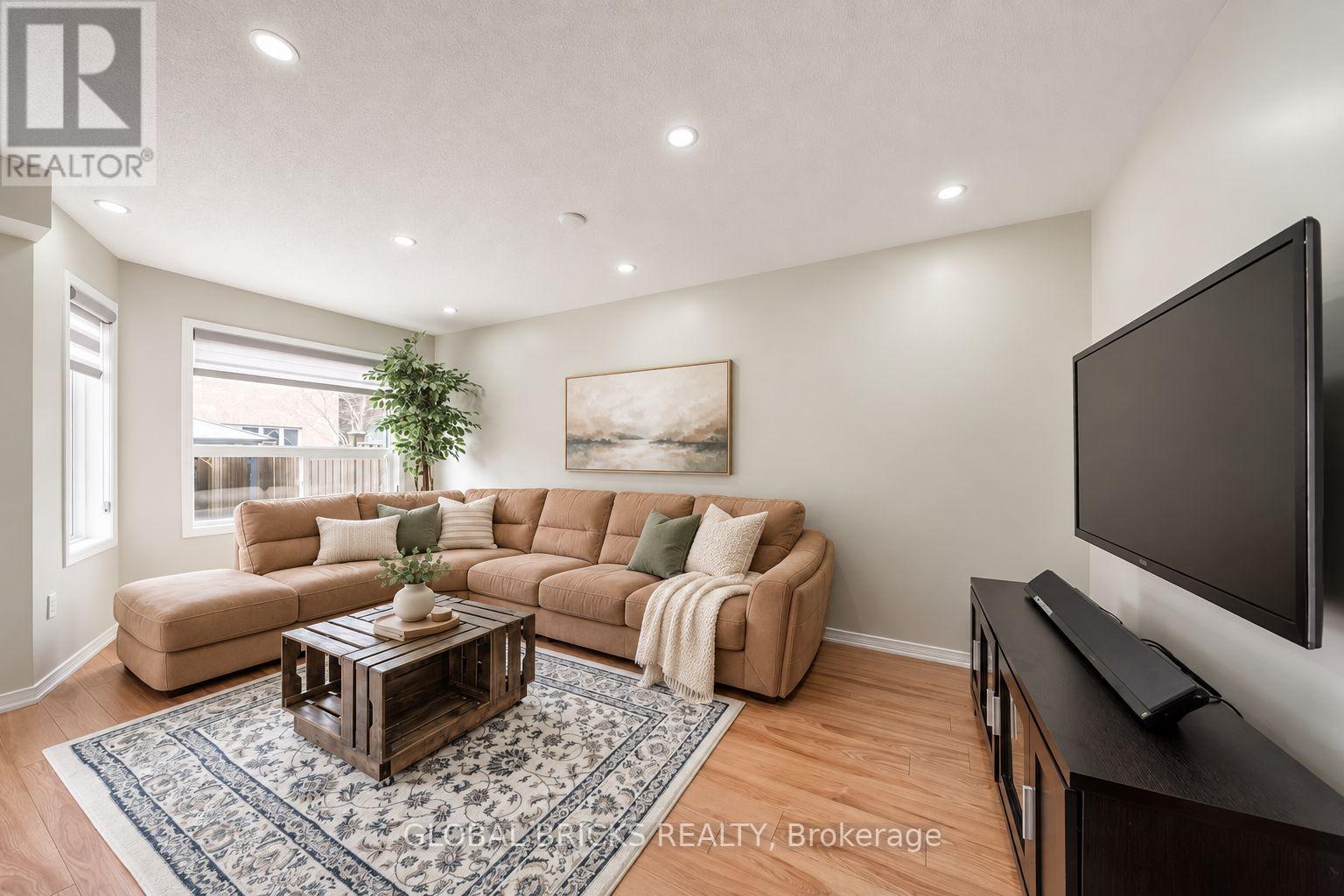 107 Win Timbers Crescent, Whitchurch-Stouffville, ON photo 5