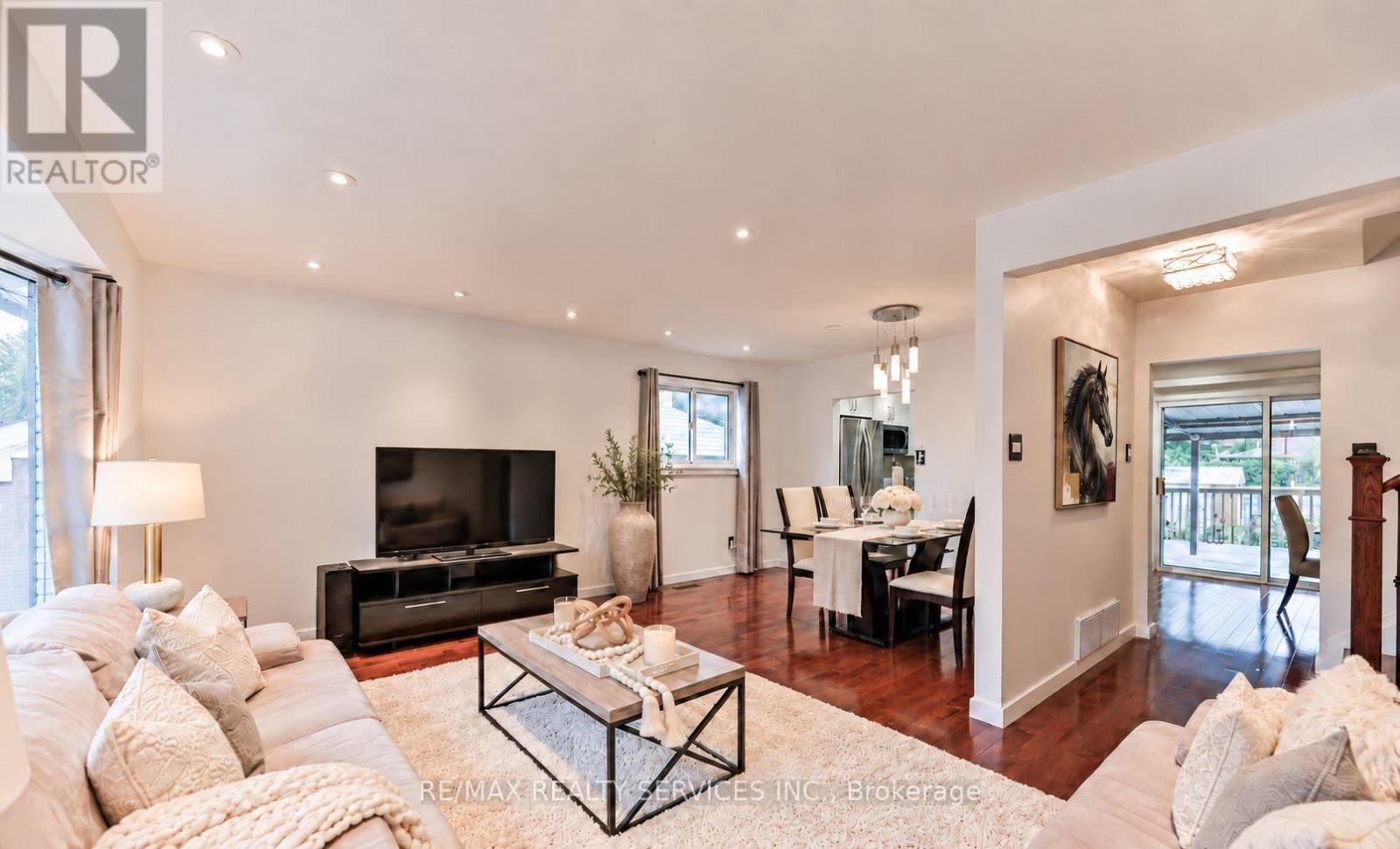 41 BROOKLAND DRIVE - 6