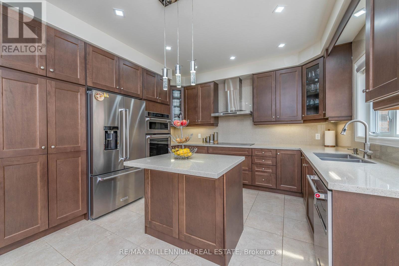 12 Elderbridge Road, Brampton, ON photo 13