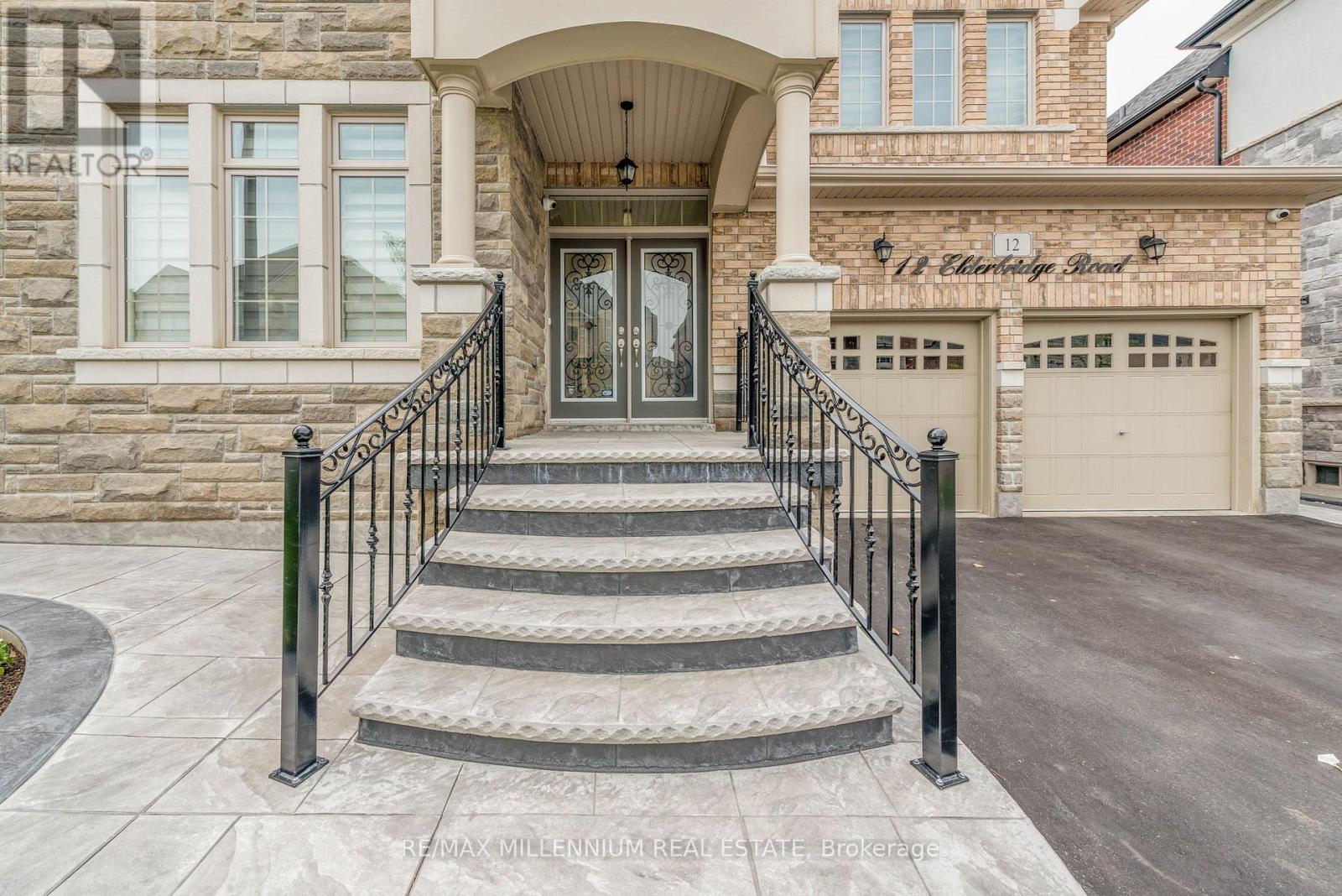 12 Elderbridge Road, Brampton, ON photo 3