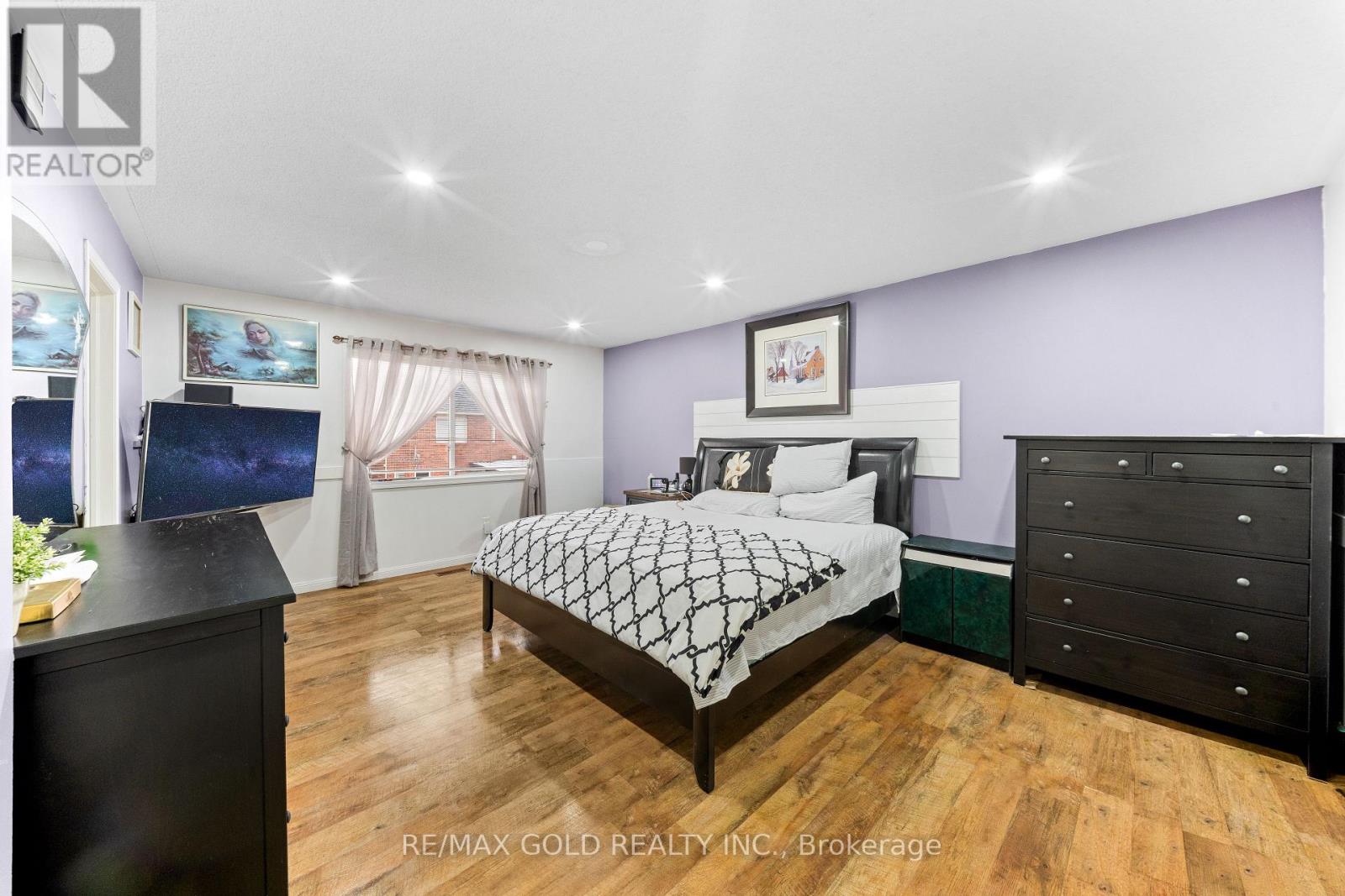 28 LATANIA BOULEVARD - 21