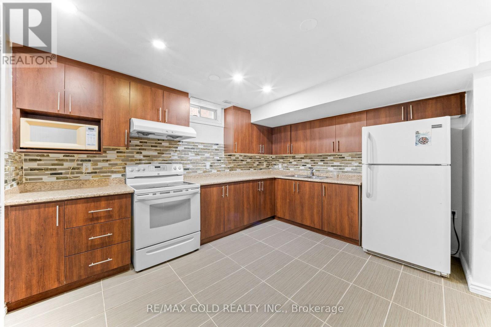 28 Latania Boulevard, Brampton, ON photo 34