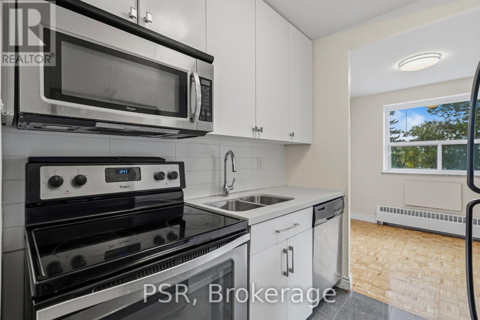 201 - 2300 MARINE DRIVE, Oakville (BR Bronte) — photo 3