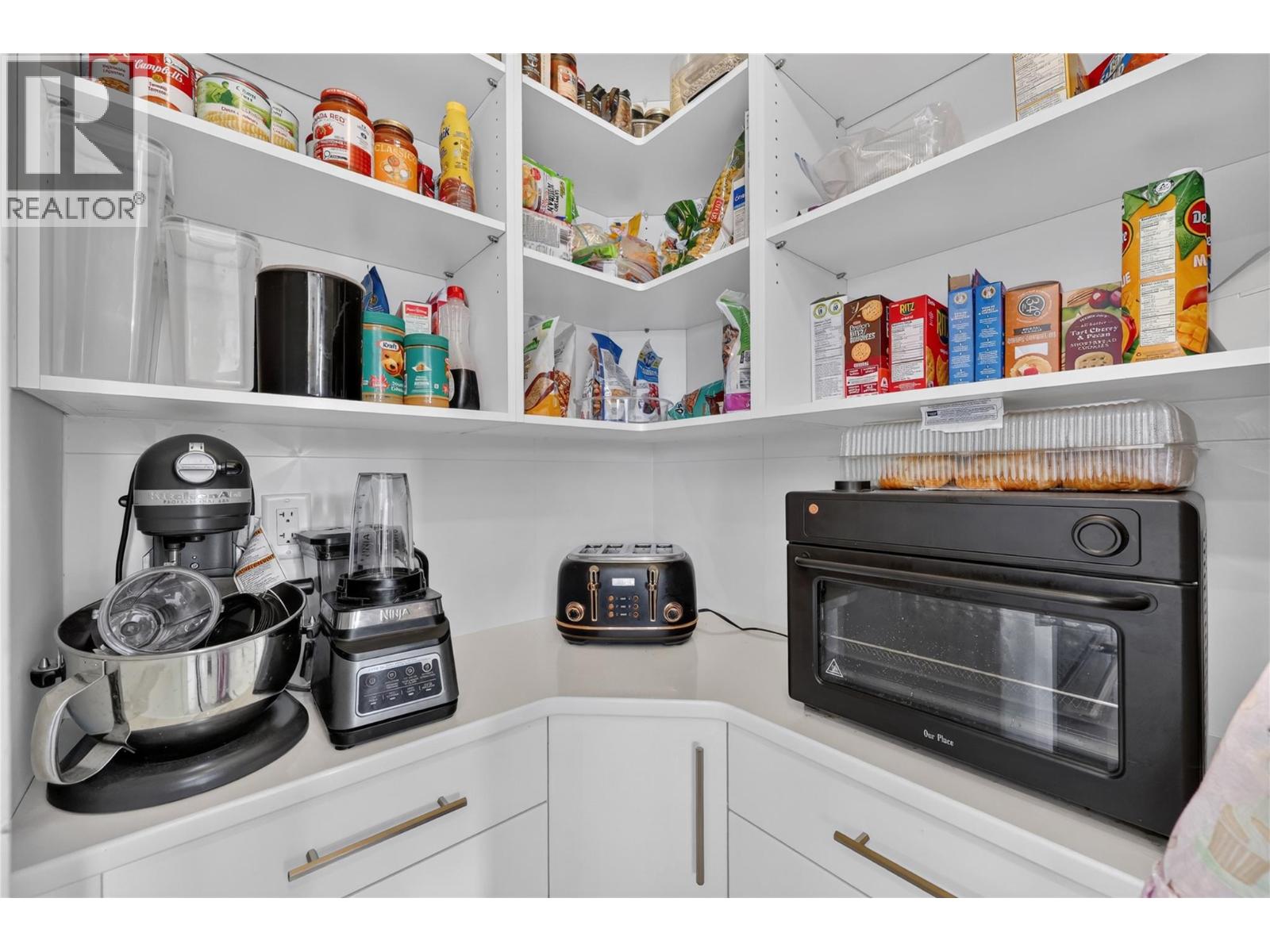 7079 Jasper Drive, Vernon