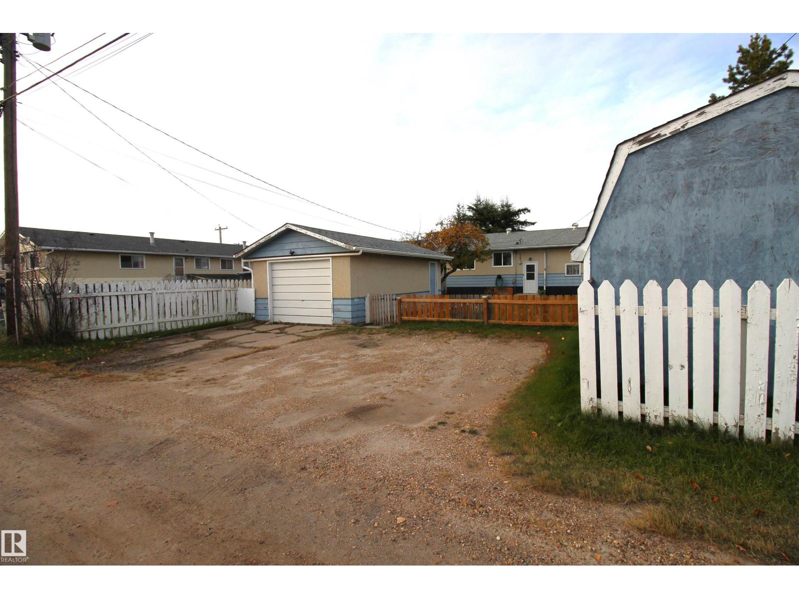 10711 102 ST, Westlock — photo 20
