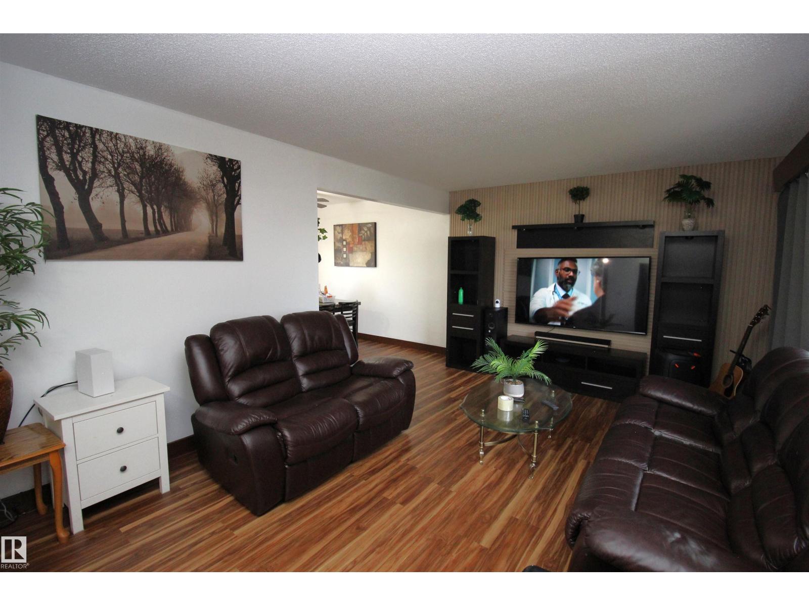 10711 102 ST, Westlock — photo 27