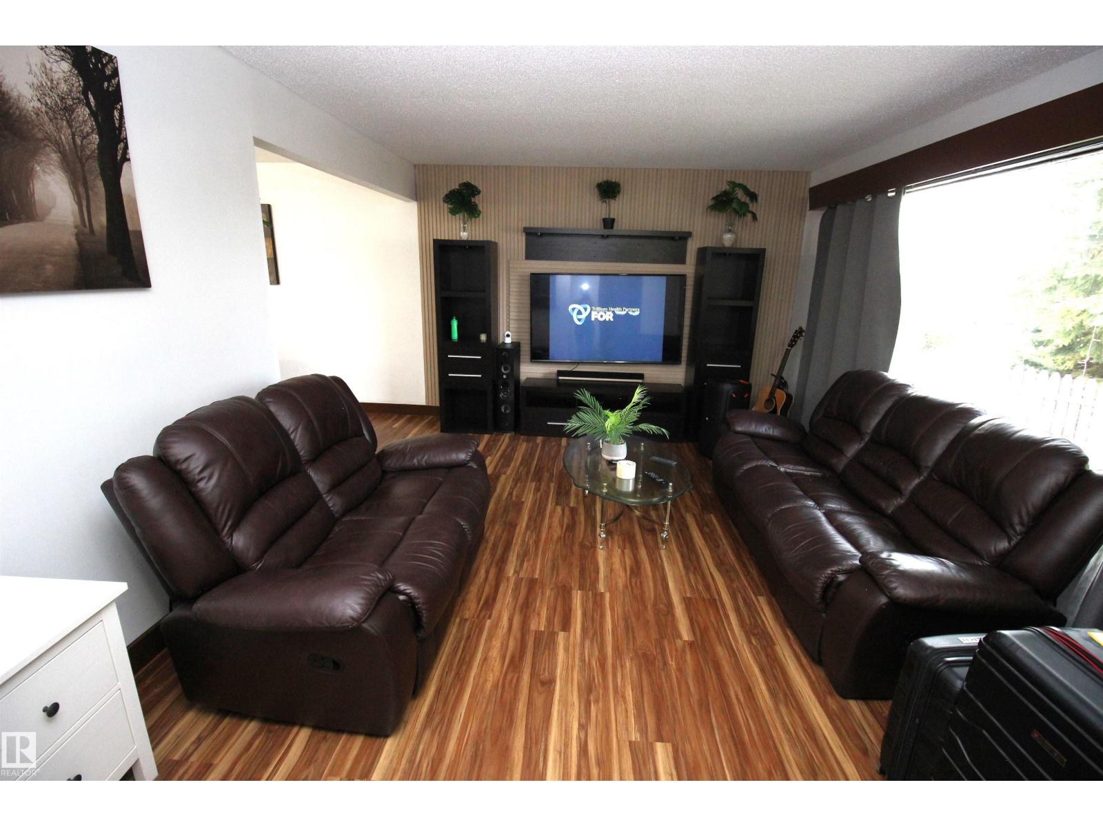 10711 102 ST, Westlock — photo 28