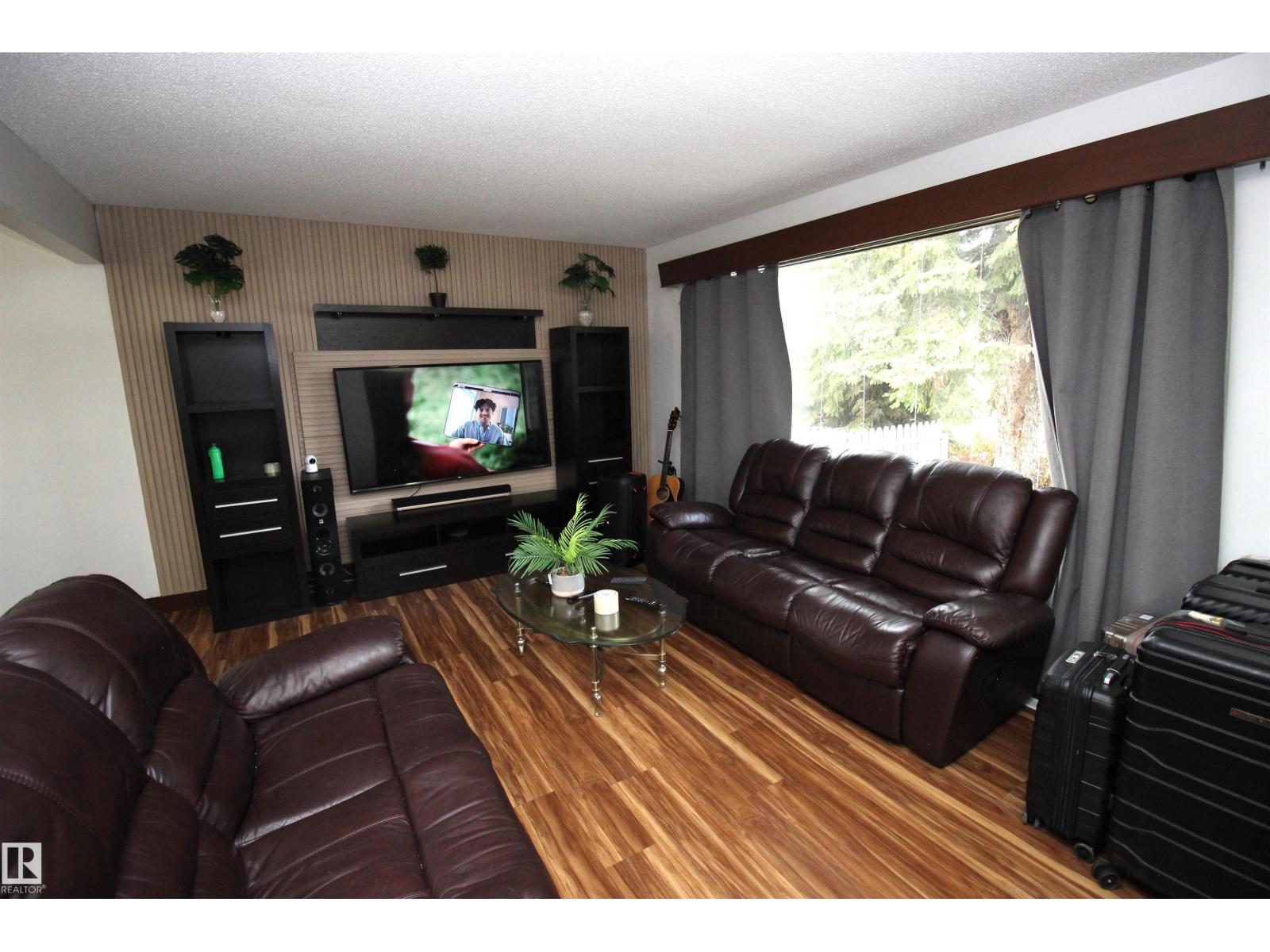 10711 102 ST, Westlock — photo 29