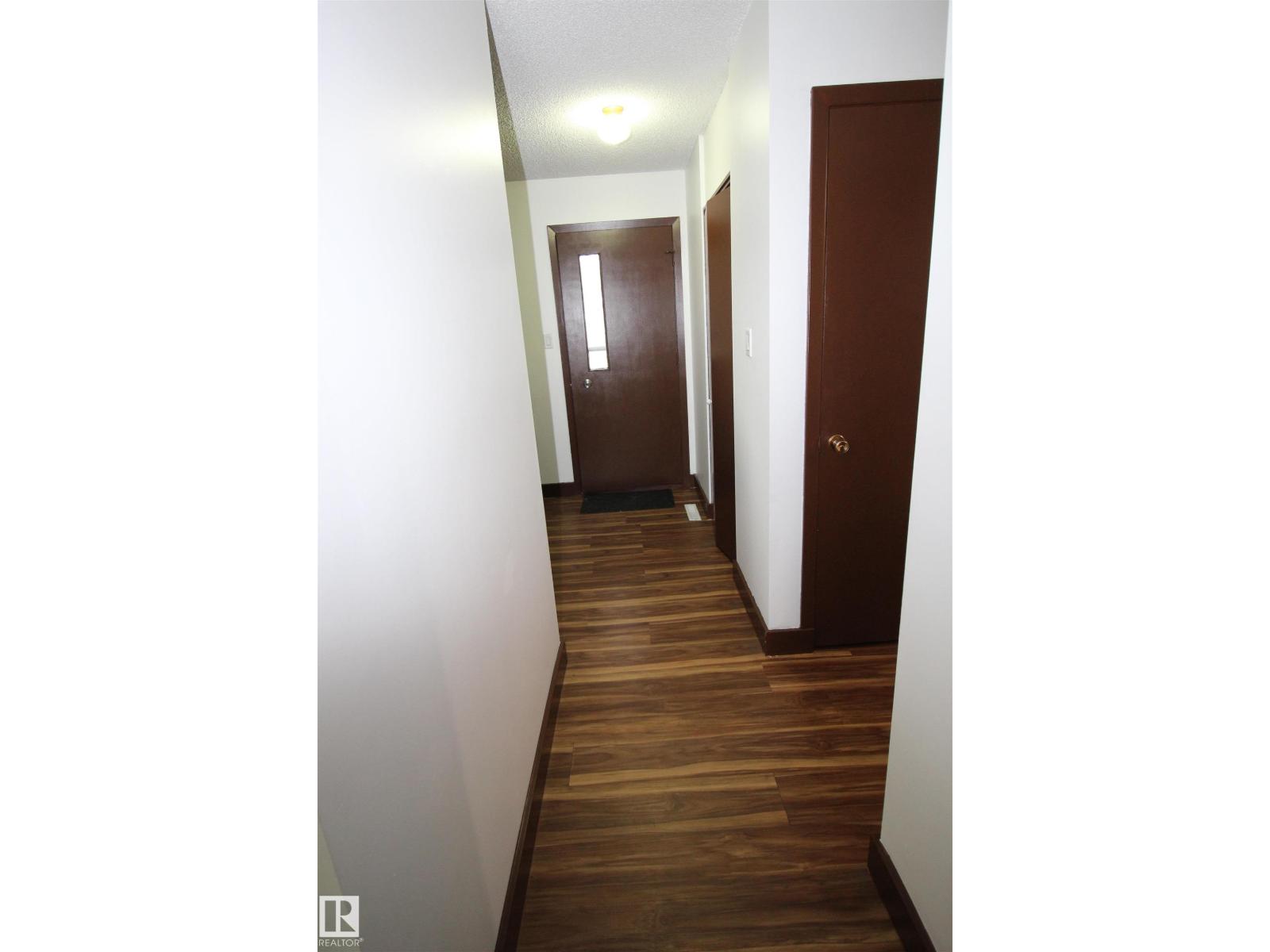 10711 102 ST, photo 39 of 74