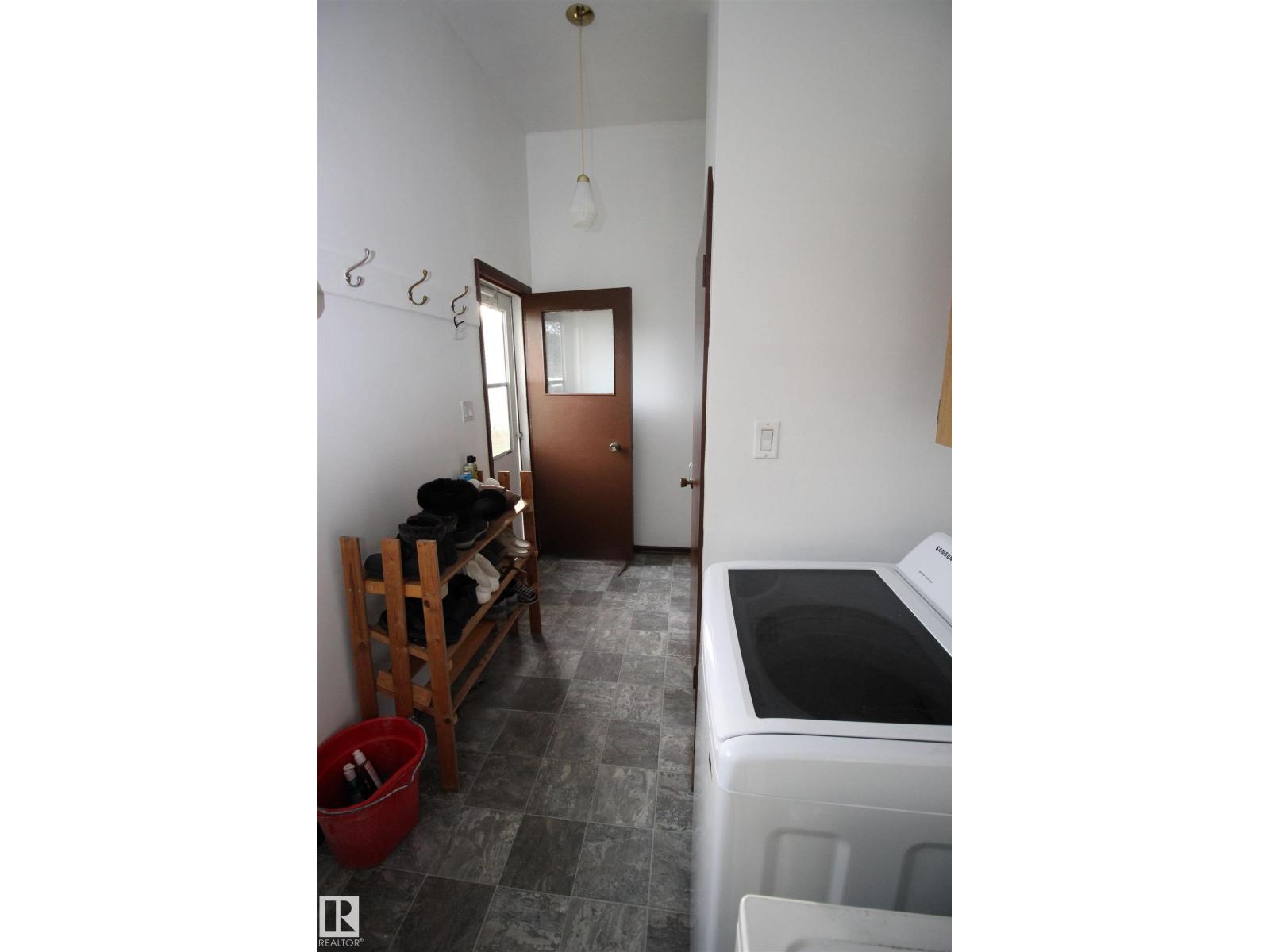 10711 102 ST, photo 54 of 74