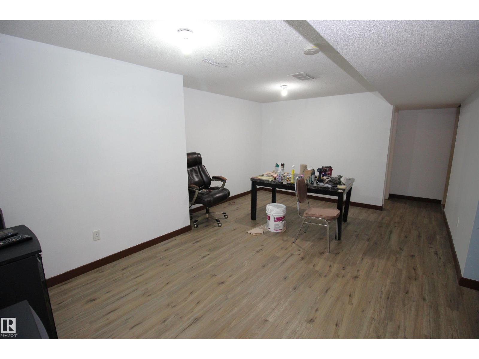 10711 102 ST, photo 58 of 74