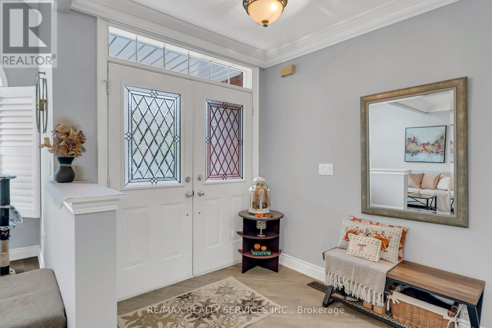 82 Dunvegan Crescent — photo 8