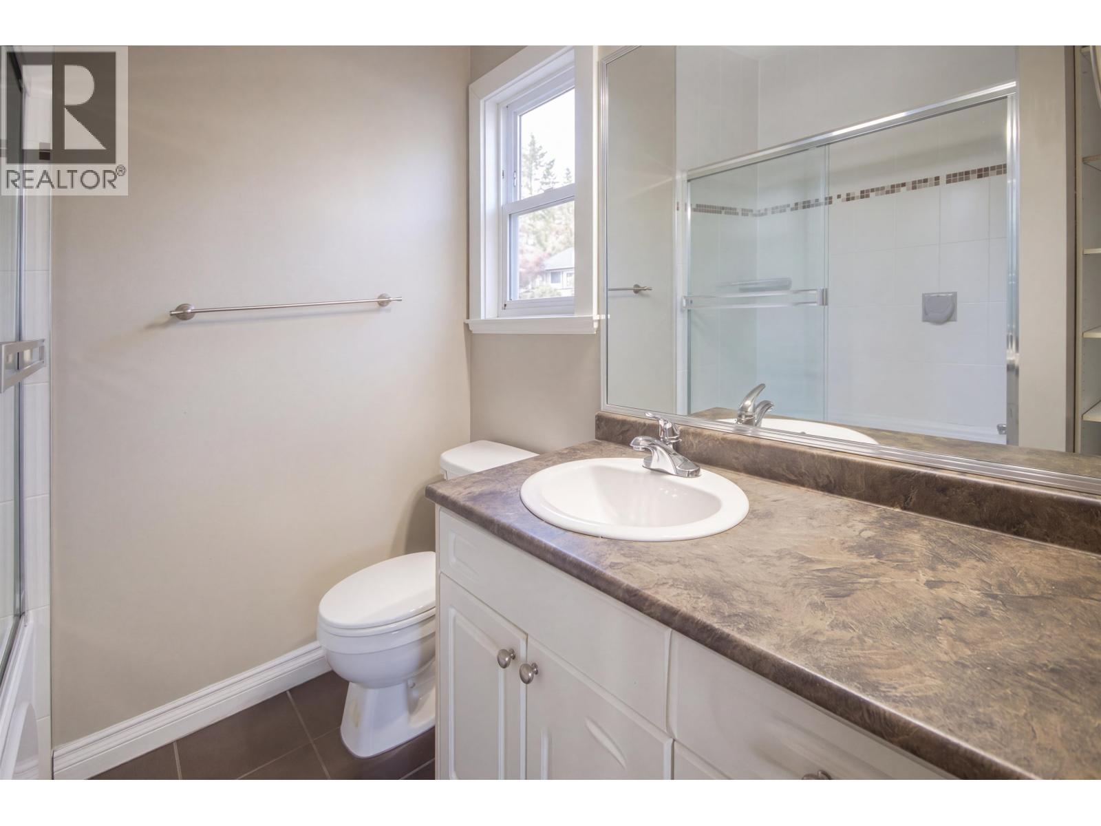 7 Bed, 5 Bath House for Sale in Coquitlam – 213 BERNATCHEY STREET, Coquitlam – MLS# R3176352 - Image 24