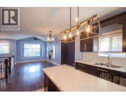 213 Bernatchey Street, Coquitlam, BC V3K4C2 Photo 12