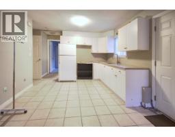 213 Bernatchey Street, Coquitlam, BC V3K4C2 Photo 14