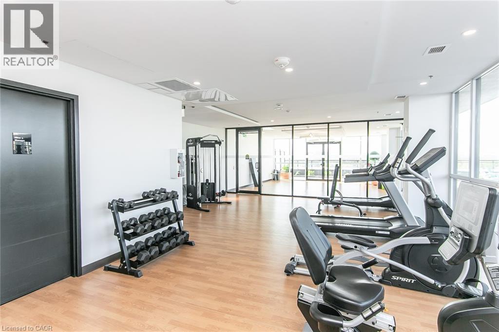 #2903 60 W CHARLES Street W - 34