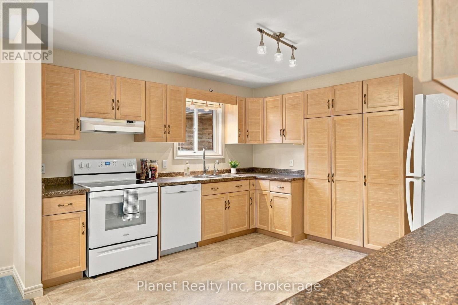 4 ASHCROFT COURT, Guelph (Village By The Arboretum) — photo 12