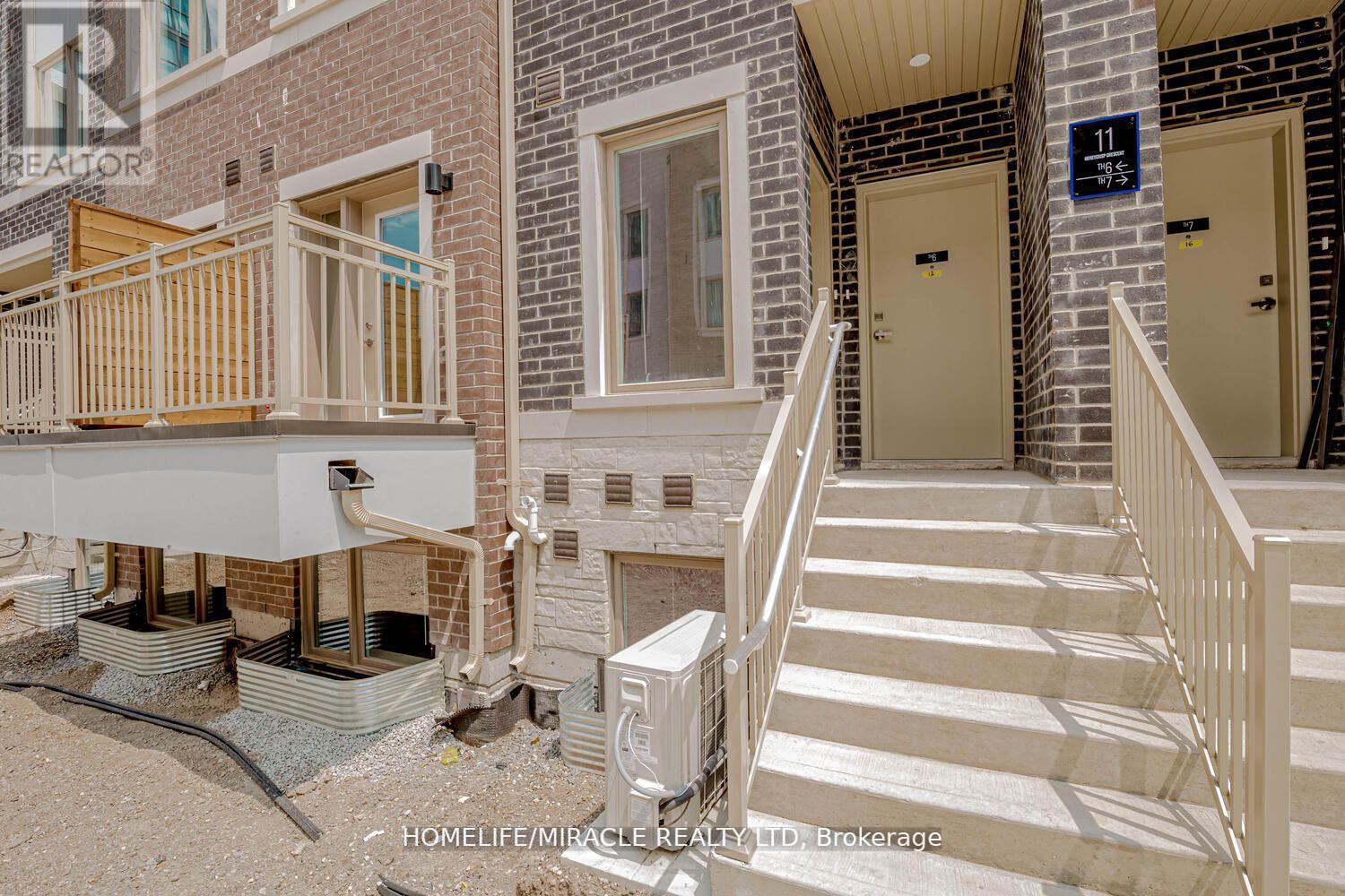 5 - 11 HONEYCRISP CRESCENT, Vaughan (Vaughan Corporate Centre) — photo 2