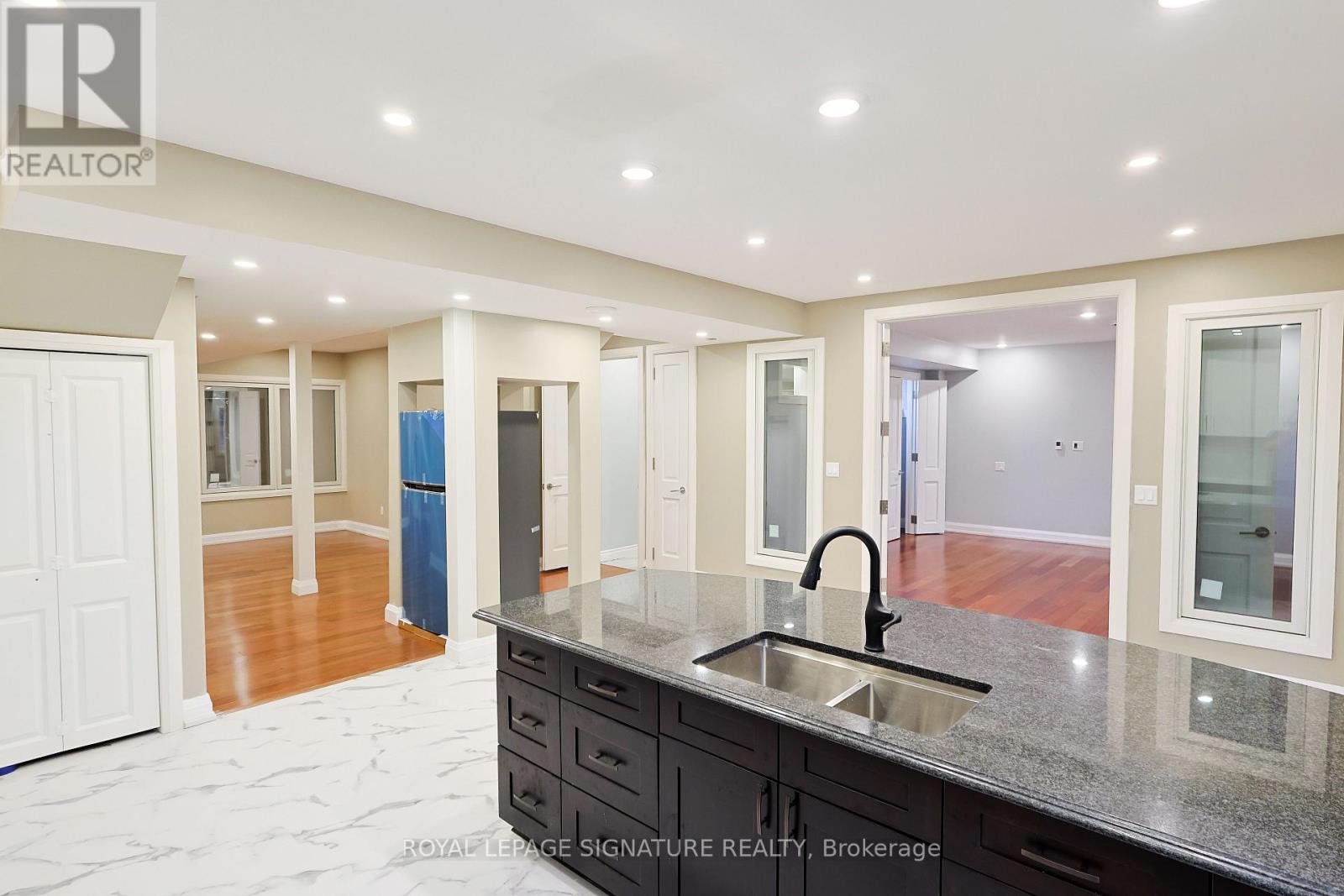 LOWER - 380 MCGIBBON DRIVE, Milton (CL Clarke) — photo 2