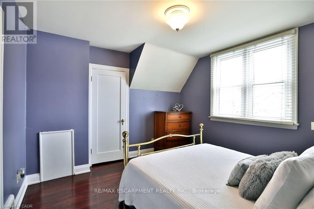78 CAMERON AVENUE S - 16