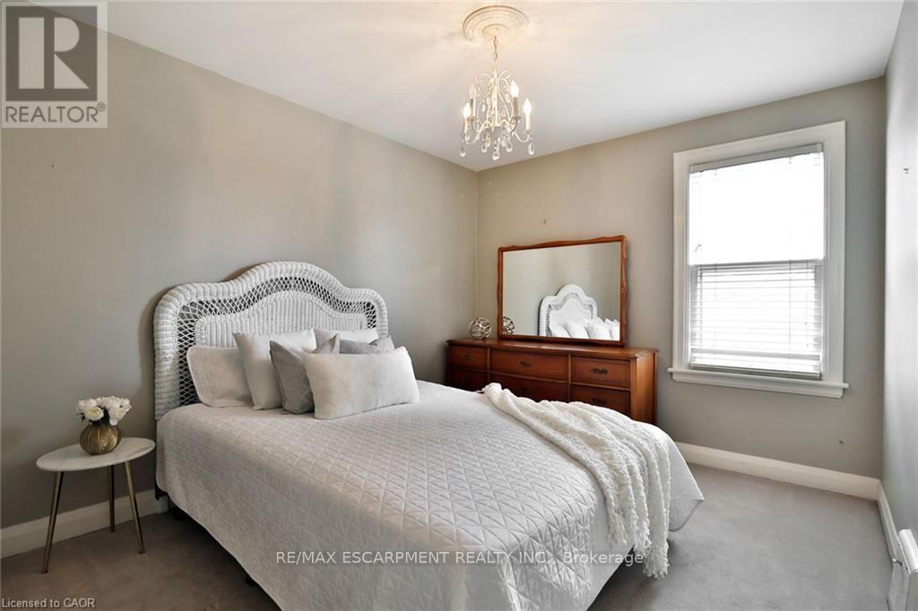 78 CAMERON Avenue South, Hamilton, ON photo 17