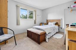 14 Blue Spruce Crescent, Winnipeg, MB R2M4C2 Photo 9