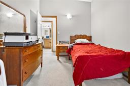 27 Tilstone Bay, Winnipeg, MB R2N3N6 Photo 12
