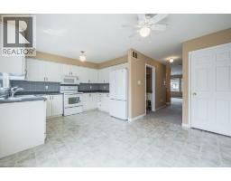 4 Madeleine Street, Kitchener, ON N2R1V5 Photo 12