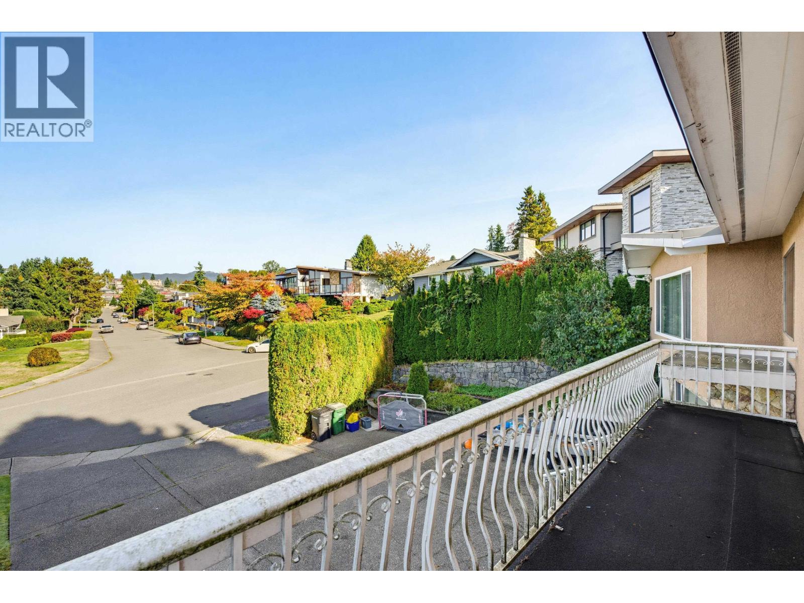 5 Bed, 3 Bath House for Sale in Burnaby – 5460 MEADEDALE DRIVE, Burnaby – MLS# R3176205 - Image 22