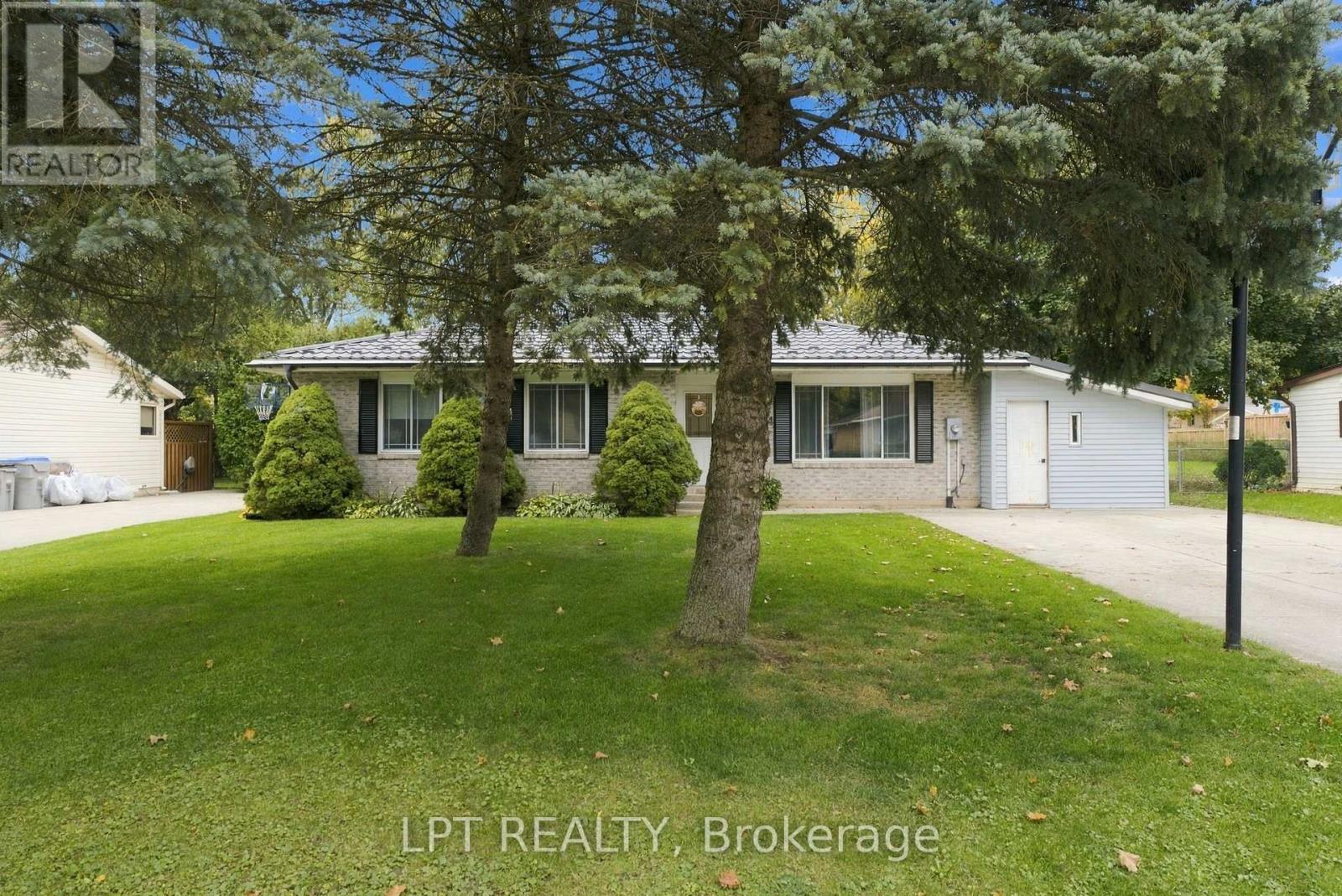 254 Victoria Street — photo 3