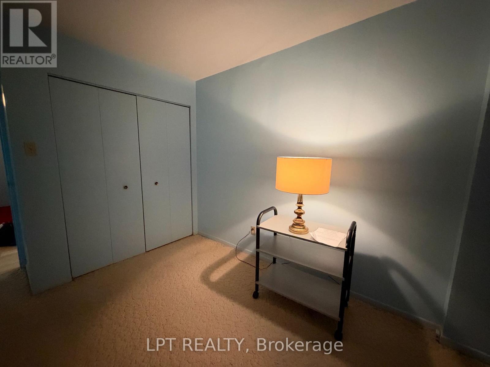 1380 Prince Of Wales Drive South — photo 14
