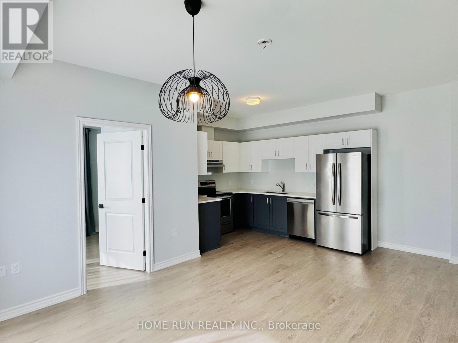 #320 1350 HEMLOCK ROAD - 10
