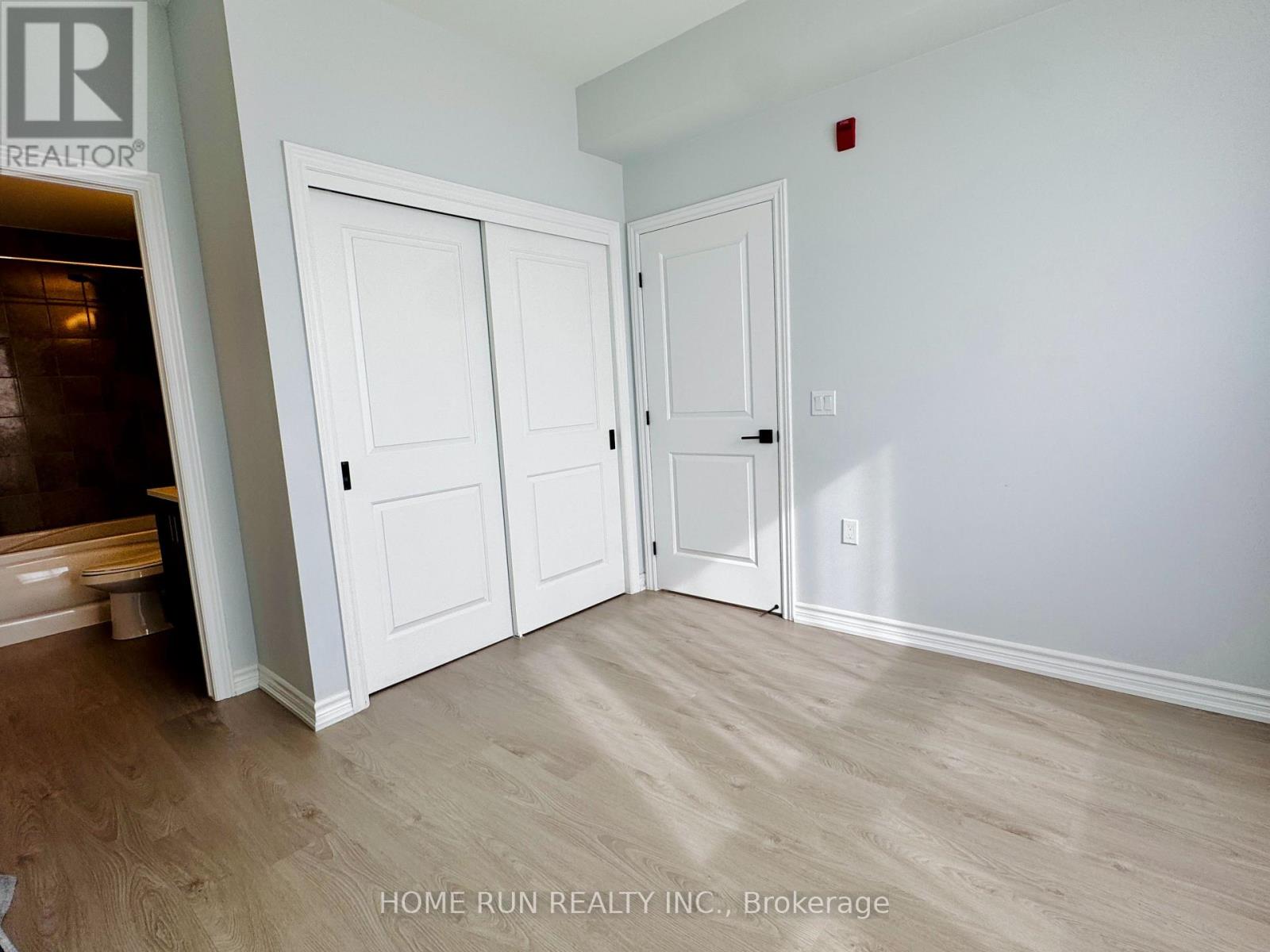 #320 1350 HEMLOCK ROAD - 16