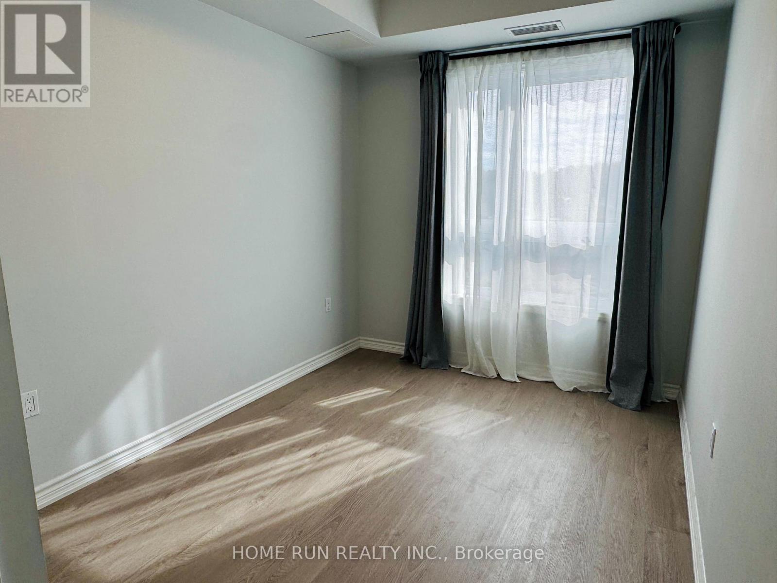 #320 1350 HEMLOCK ROAD - 19