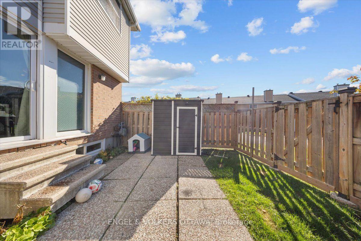 47 Bentbrook Crescent — photo 25